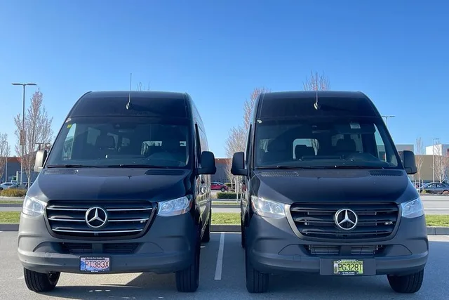 Seattle to Vancouver Private Transfer - Image 1