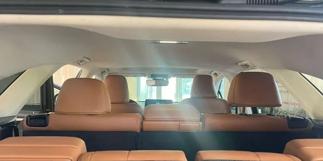 Miami Airport Private SUV Transfer - Image 4
