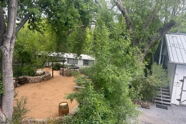 Sedona Wine and Dine Tour to Jerome - Image 5