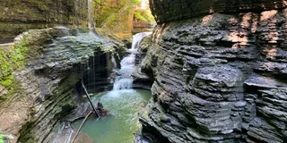 New York City to Niagara Falls 2-Day Tour