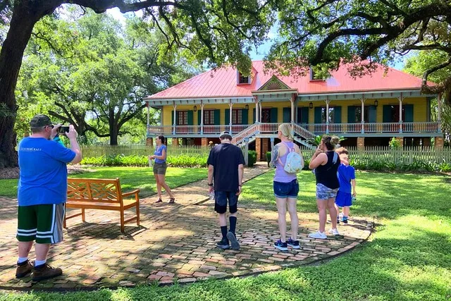 Laura Plantation Creole Tour 70 Min - Image 2