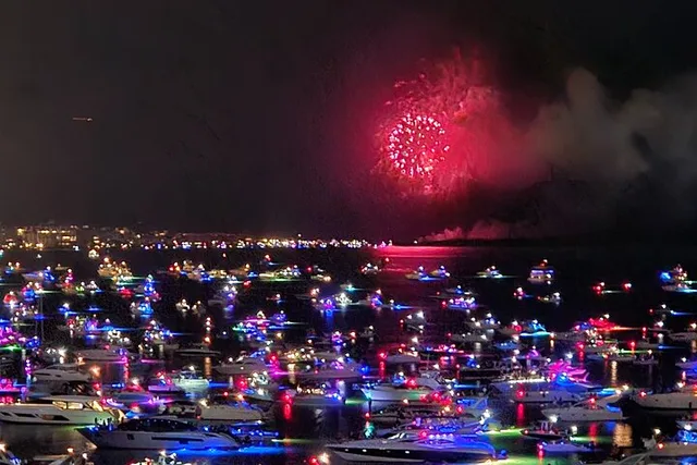 Miami Nightclub Cruise with Biscayne Bay Fireworks - Image 5
