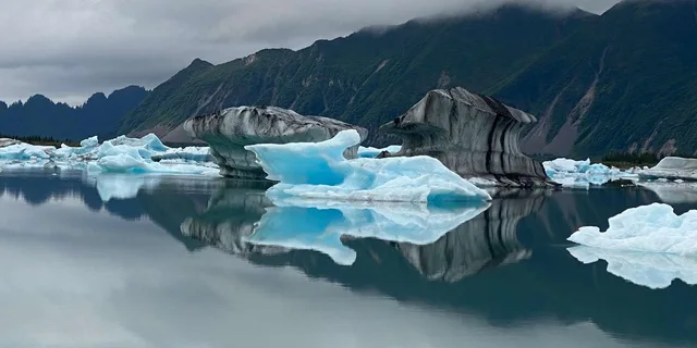 Seward Helicopter Tour to Bear Glacier 45 min - Image 3