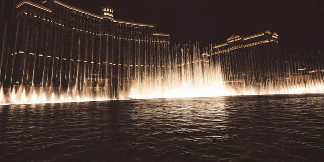 Las Vegas Strip Private City Tour - Image 1