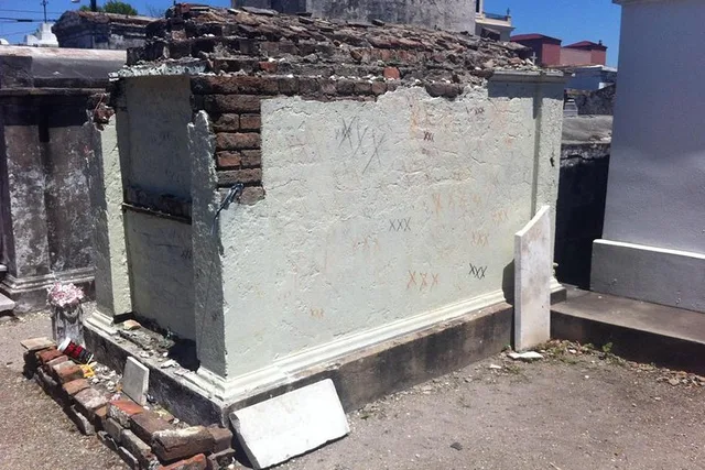 New Orleans Saint Louis Cemetery Walking Tour - Image 4