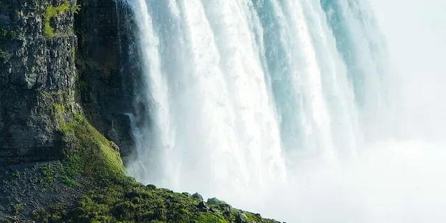 Niagara Falls Boat & Walking Tour USA - Image 6