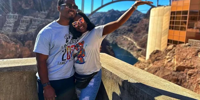 Las Vegas Hoover Dam and Seven Magic Mountains Tour - Image 2