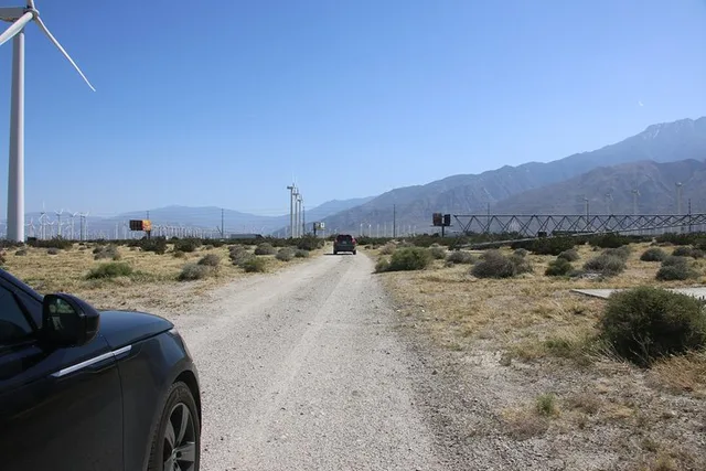 Palm Springs Windmill Tour - Image 1