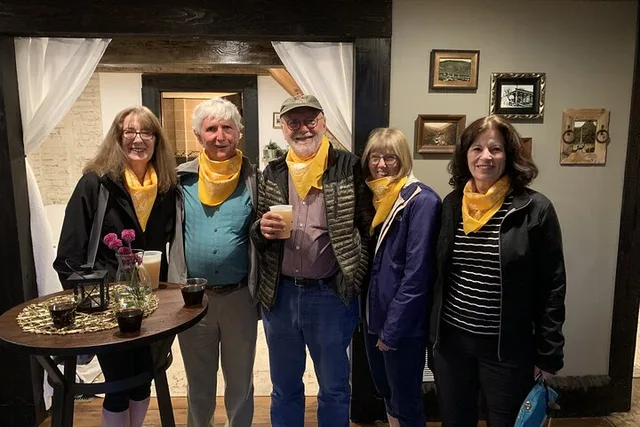 Golden Ghosts & Spirits Haunted Pub Crawl - Image 6