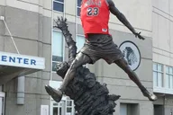 Chicago Sports Game Ticket Experience thumbnail 3