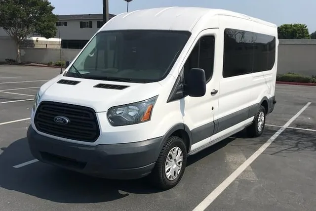 Seattle Private Transfer to Summit Ski Resort - Image 5
