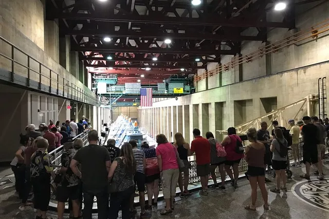 Hoover Dam Power Plant and Railroad Museum Tour - Image 4