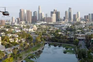 Los Angeles Helicopter Tour with Rooftop Landing thumbnail 2