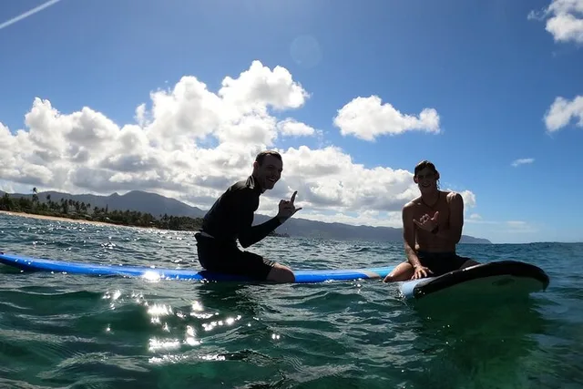 Oahu Surf Lesson with Local Big Wave Rider 90 min - Image 3