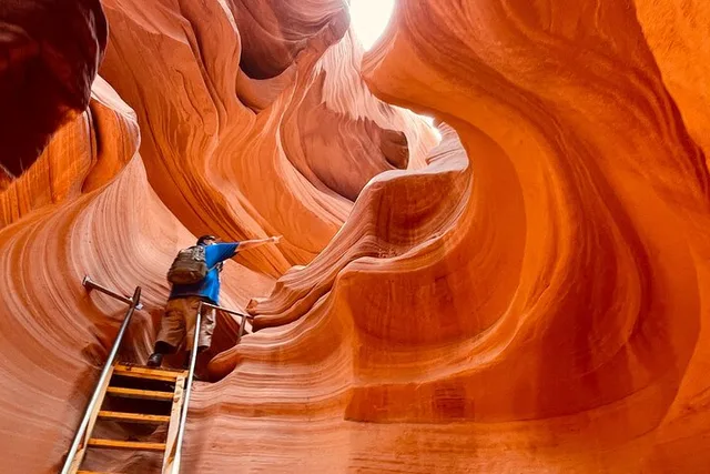 Grand Canyon and Antelope Canyon 2-Day Tour - Image 4