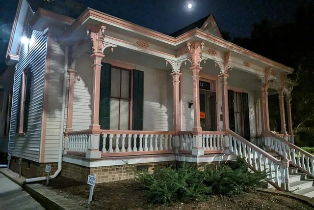 Raleigh Ghost Walk - Image 6