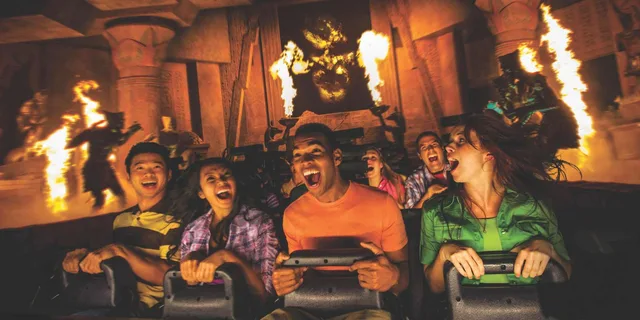 Universal City Theme Park Admission - Image 3