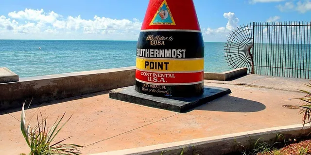 Miami to Key West Day Trip with Narration - Image 3