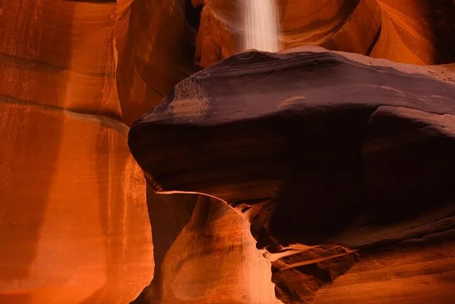 Page Antelope Canyon Tour with Navajo Guide - Image 3
