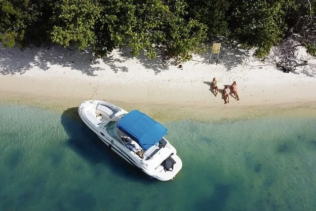 Miami Bay Boat Rental for 2 or 4 Hours - Image 3