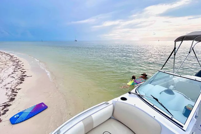 Key West Sandbar and Snorkeling Charter - Image 1