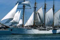New York City Tall Ships Sightseeing Cruise thumbnail 1