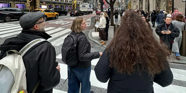 New York City Breakfast Food and Landmark Tour - Image 6