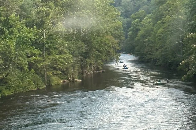 Hartford Family Float Trip on the Lower Pigeon River - Image 4