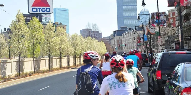 Boston Guided Bike Tour - Image 2