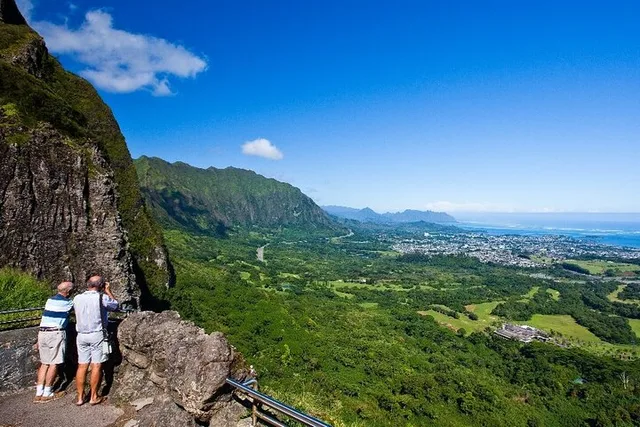 Oahu Circle Island Tour with Waimea Waterfall - Image 6
