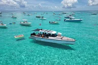 Miami Bay Private Yacht Cruise thumbnail 1