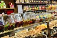 New York City Christmas Walking Tour with Dessert thumbnail 3