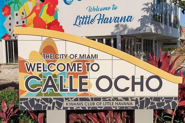 Miami Little Havana Arts and Culture Tour 2.5 hr - Image 4