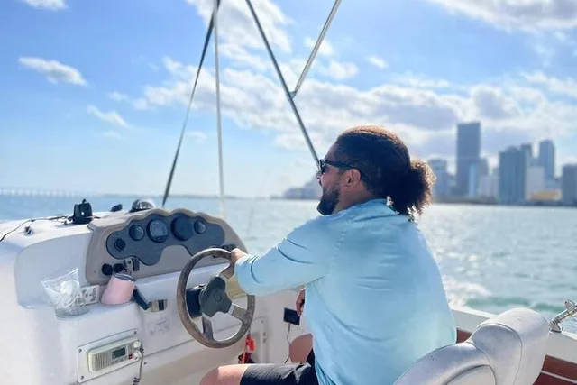 Miami Boat Tour and Spearfishing Lessons - Image 2