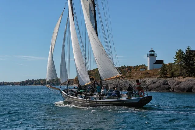 Camden Schooner Surprise Sail - Image 4