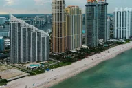 Miami Helicopter Tour Over Hard Rock and Beaches thumbnail 5