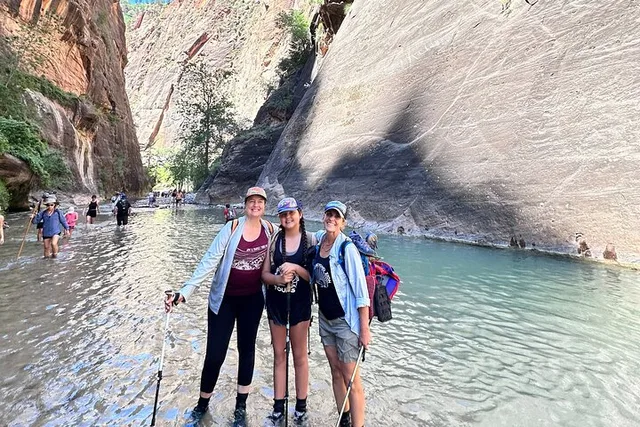 Zion National Park Narrows Tour - Image 5