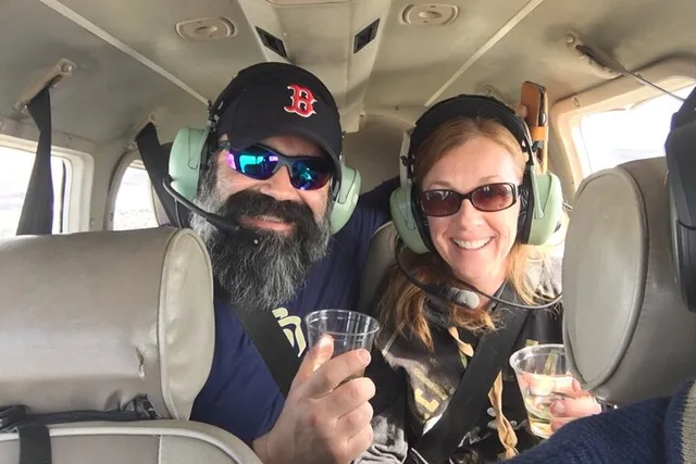 New Orleans Sightseeing Flight with Champagne or Wine - Image 4