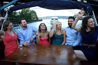Seattle Sightseeing Floating Homes Cruise BYOB 2 hr