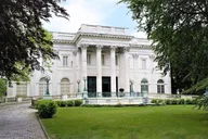 Newport Trolley Tour with Breakers & Marble House thumbnail 4