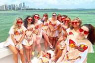 Miami Boat Rental to Sandbars thumbnail 4