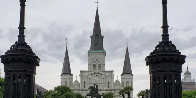 New Orleans French Quarter Voodoo Walking Tour 105 min - Image 2