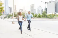 Chicago Walking Tour: Love Stories & Landmarks 2 hr thumbnail 6