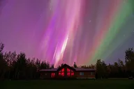 Fairbanks Northern Lights Lodge & Chase Tour thumbnail 3
