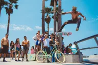 Los Angeles Iconic Sites Small Group Tour thumbnail 1