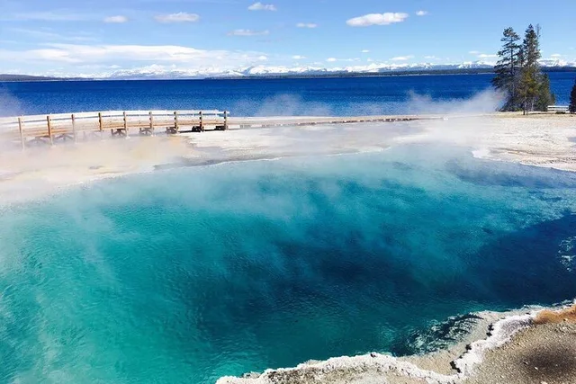 Salt Lake City Yellowstone and Las Vegas 7-Day Tour - Image 1