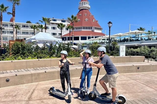 Coronado Island E-Scooter Tour with Photos - Image 1