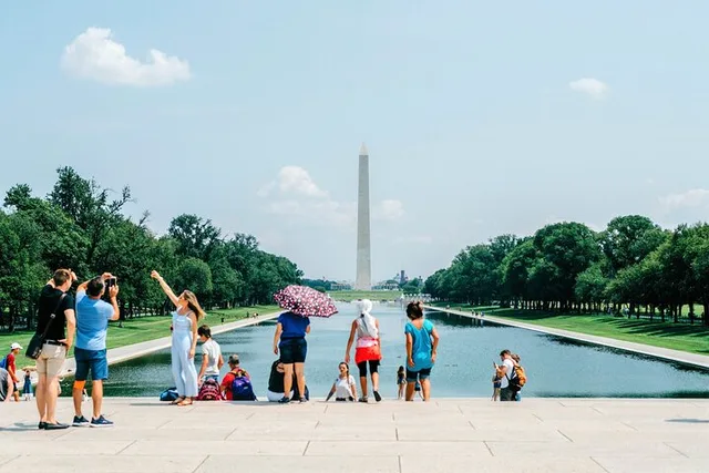 Washington DC Bus and Boat Tour with 10 Stops - Image 2