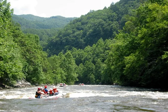 Pigeon River Whitewater Rafting - Image 2