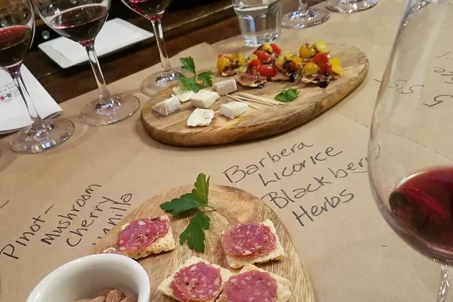 Healdsburg Food and Wine Walking Tour - Image 6